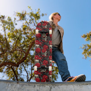 Skateboard Motif sans couture floral de corbeau et de crâne g
