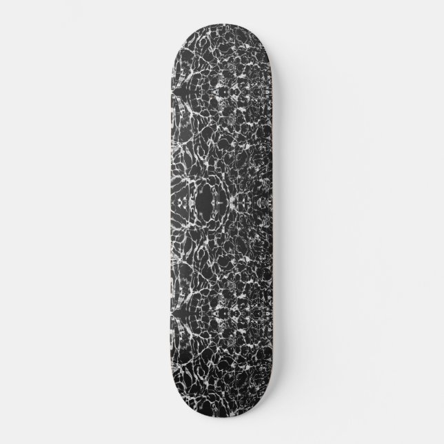 SKATEBOARD NOIR ET BLANC VARIÉ (Recto)