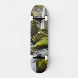 Skateboard OR, gorge du Columbia, Elowah Falls et