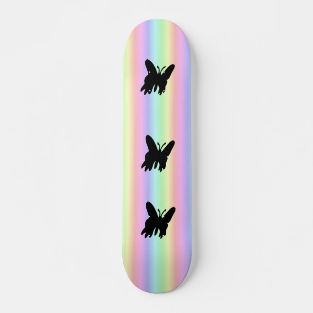 Skateboard Papillon noir sur arc-en-ciel (Devant)