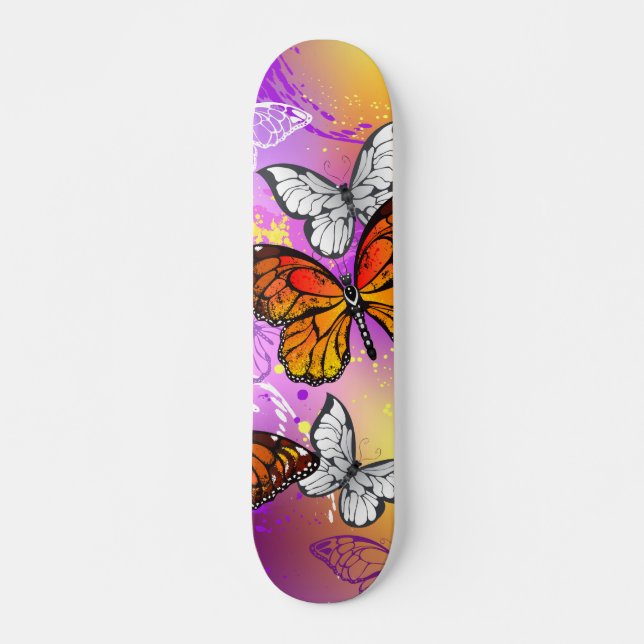Skateboard Papillons Monarque sur Arrière - plan pourpre (Devant)