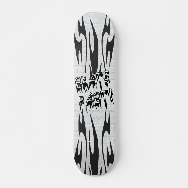 Skateboard Patinage sur les flammes tribales (Devant)