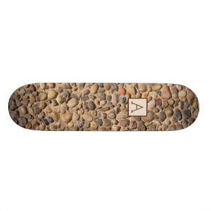Skateboard Pierres de rivière de géologie avec le monogramm