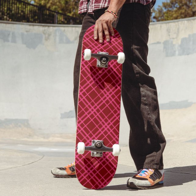 Skateboard Pink Sur Maroon Rouge Tartan Plaid Design Motif (Créateur téléchargé)