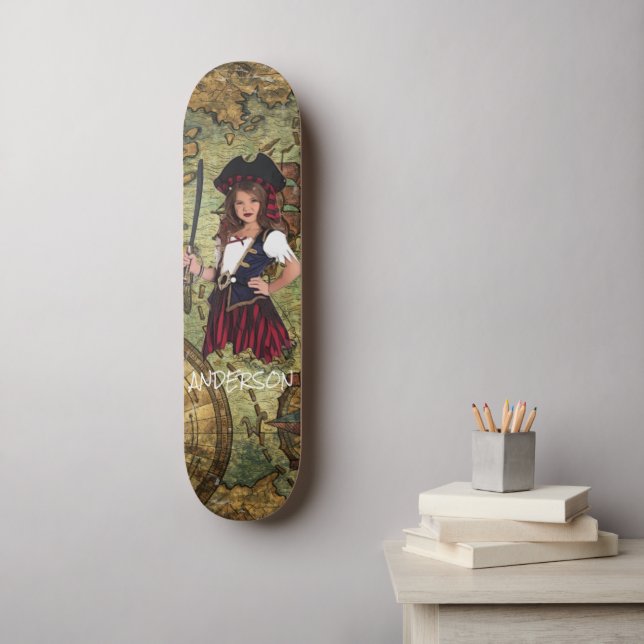 SKATEBOARD PIRATE PERSONNALISÉE (Art mural)