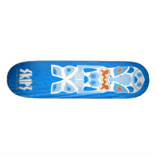 Skateboard Planche à roulettes 00 de gril de Tiki du saut