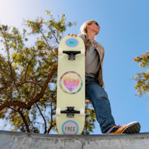 Skateboard Planche à roulettes "Be Free"