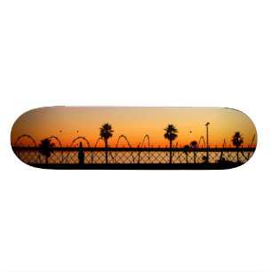 Skateboard Planche à roulettes de coucher du soleil de plage