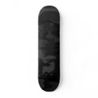 Planche à roulettes noire de Camo pro