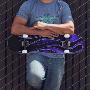 Skateboard Planche à roulettes pourpre de flammes