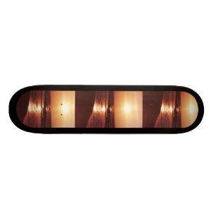 Skateboard Planche à roulettes verticale de modèle photo
