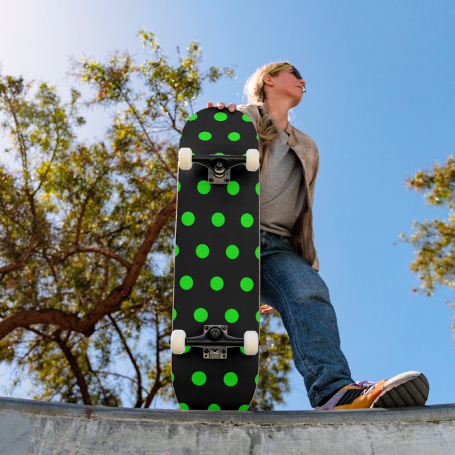 Skateboard Point Polka vert noir et citron vert (Extérieur 1)