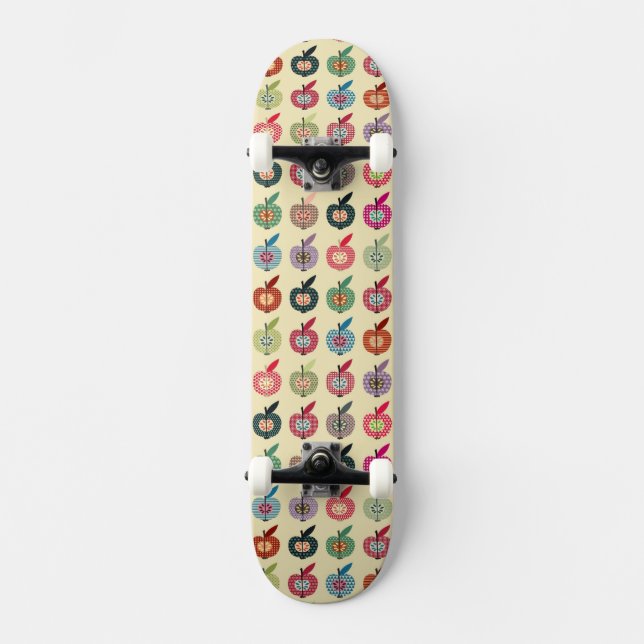 Skateboard Pommes mignonnes dans le rétro style (Recto)