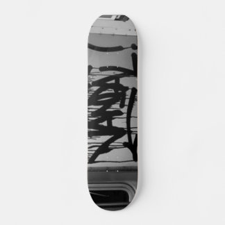 SKATEBOARD PONT DE LA PLANCHE DE LA PLANCHE À PATINAGE GRAFFI