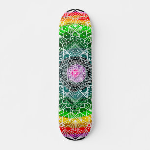 Skateboard Rainbow Mandala coloré
