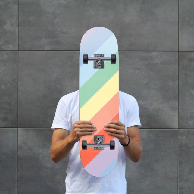 Skateboard Rayures diagonales Pastel Rainbow (Pastel Rainbow Diagonal Stripes Skateboard)