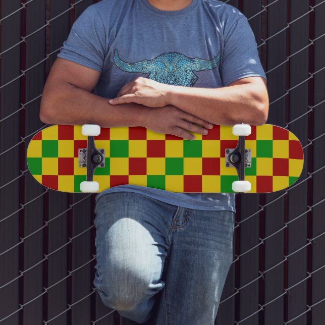 Skateboard Red Yellow Green Checkered Pattern Design  (Extérieur 3)