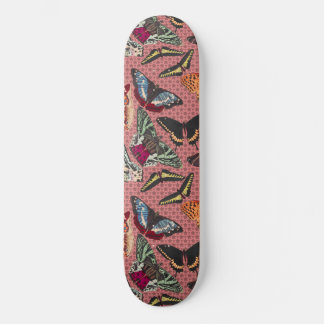 Skateboard Rose poussiéreux avec illustrations Vintages de pa