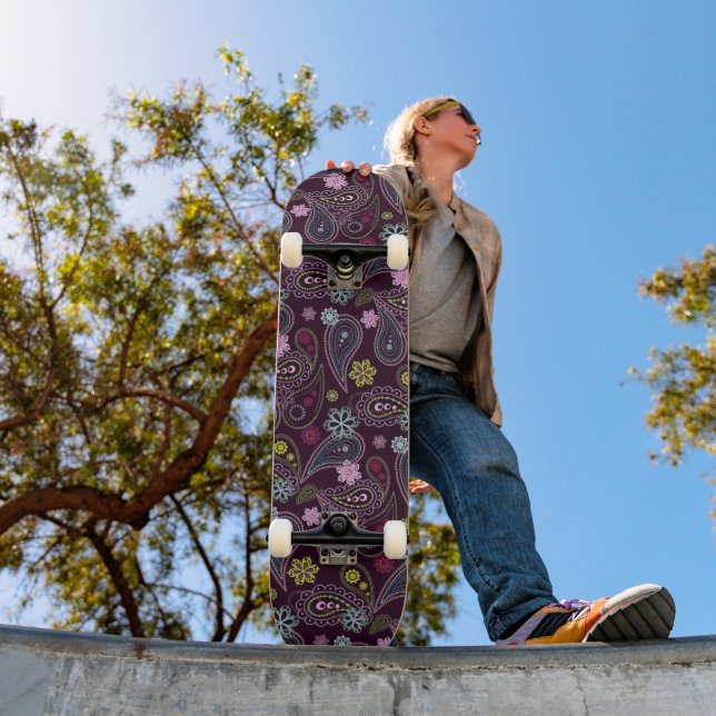 Skateboard Rose violet bleu clair Indien Floral Paisley Art (Extérieur 1)