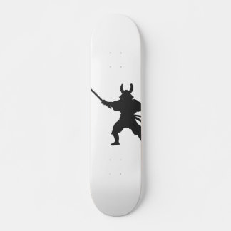 Skateboard Samurai Warrior avec épée - Choisissez la couleur 