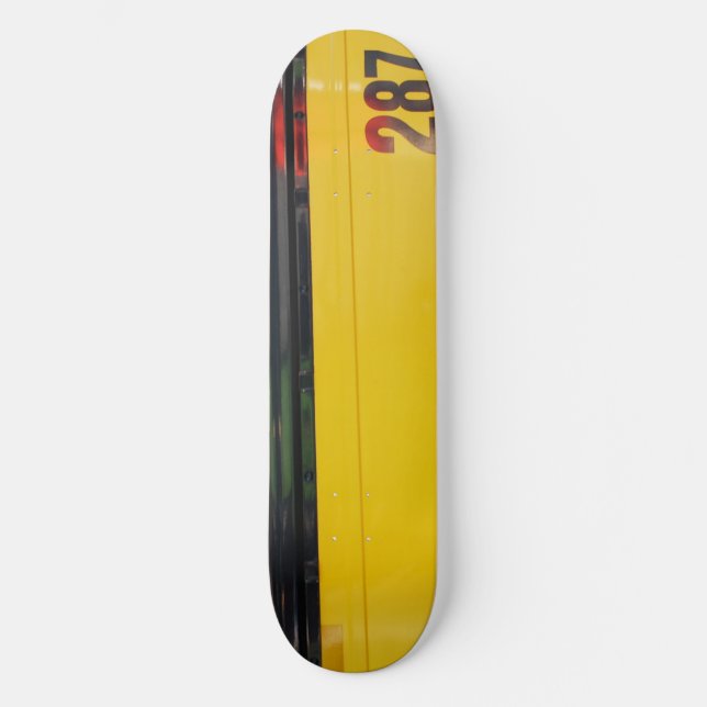 Skateboard Ski "School Bus" (Recto)