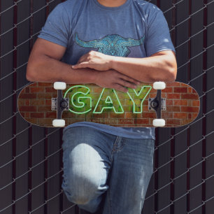 Skateboard SlipperyJoe's dynamique néon gay signe vert brique