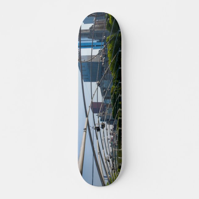 Skateboard Sous le pavillon Pritzker (Devant)