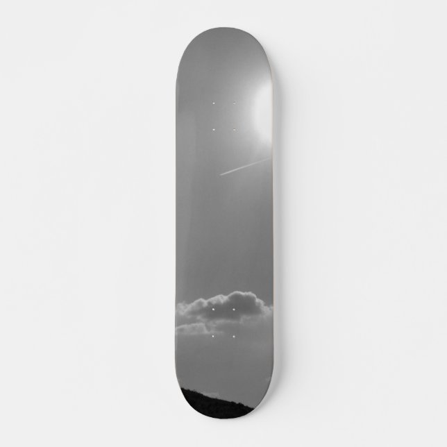 SKATEBOARD STYLE AND DESIGN (Front)