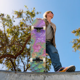 Skateboard Super Trippy Boho Jewel Tone arc-en-ciel Fractal