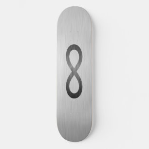 Skateboard Symbole d'infini sur la texture métallique de Faux