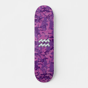 Skateboard Symbole Zodiaque Aquarius sur le camouflage numéri