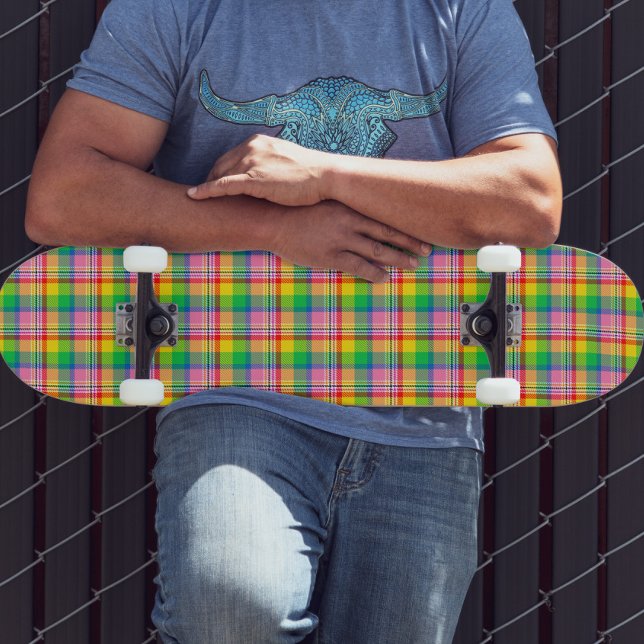 Skateboard Tartan vert rose (Créateur téléchargé)