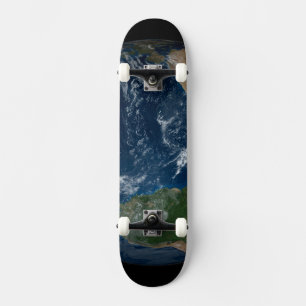 Skateboard Terre Avec Nuages Et Glace De Mer