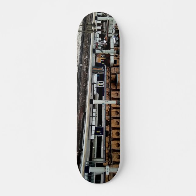 Skateboard Train noir (Devant)