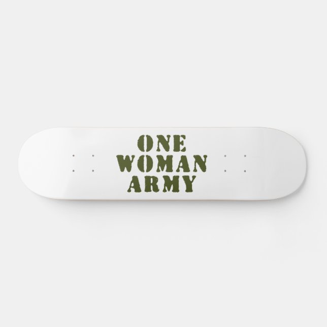SKATEBOARD UNE ARMÉE FEMME (Horz)