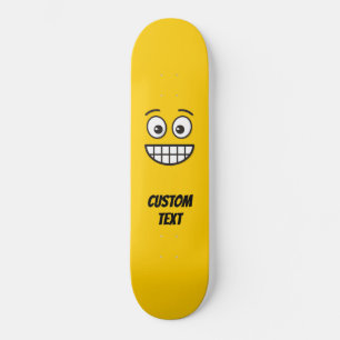 Skateboard Visage de broyage avec yeux ouverts
