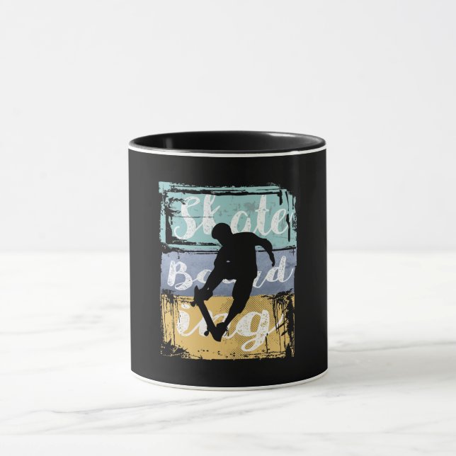 Skateboarding Tee - Vintage Retro Skateboarder Mug (Center)