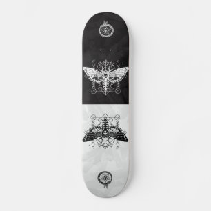 Skateboards papillon nuit tête de mort graphique