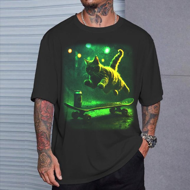 Skater Cat Retro Graphic T-Shirt Funny Skateboard (Creator Uploaded)