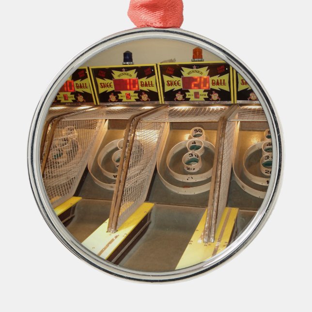 SKEE BALL! METAL ORNAMENT (Front)