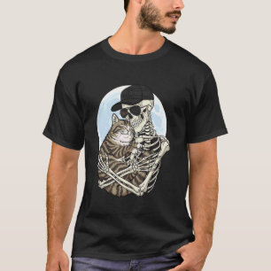 Skeleton Hugging Cat Dad Mom Funny Cute Halloween  T-Shirt