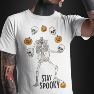 Skeleton Joggling His Skull and Pumpkin Halloween T-Shirt