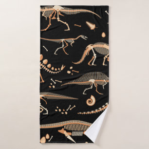 Skeletons of dinosaurs and fossils pattern bath towel