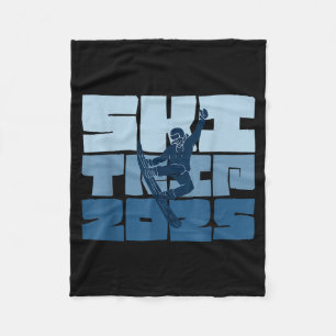 Ski trip 2025 men women funny skiing snowboard fleece blanket