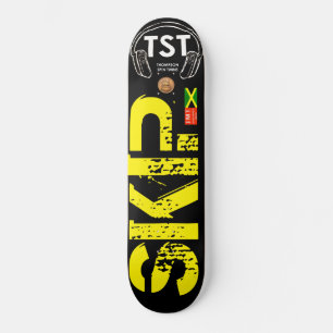 SKIP  / TST  Skateboard