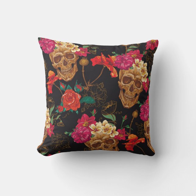 Skull Flowers: Seamless Dark Background. Throw Pillow (Front)