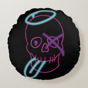 Skull graffiti - Pink, Purple, Blue and Black Round Pillow