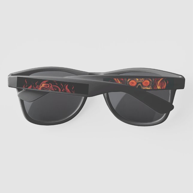 Skull on fire, vintage designe, Flaming Skull Sunglasses (Back)