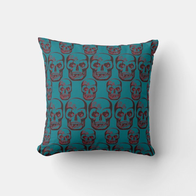 skull pattern throw pillow (Front)
