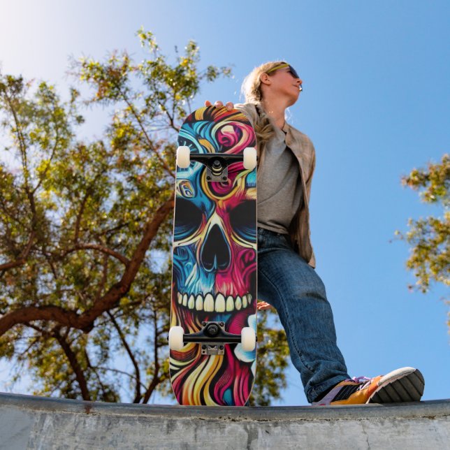 Skull Skateboard (Outdoor 1)